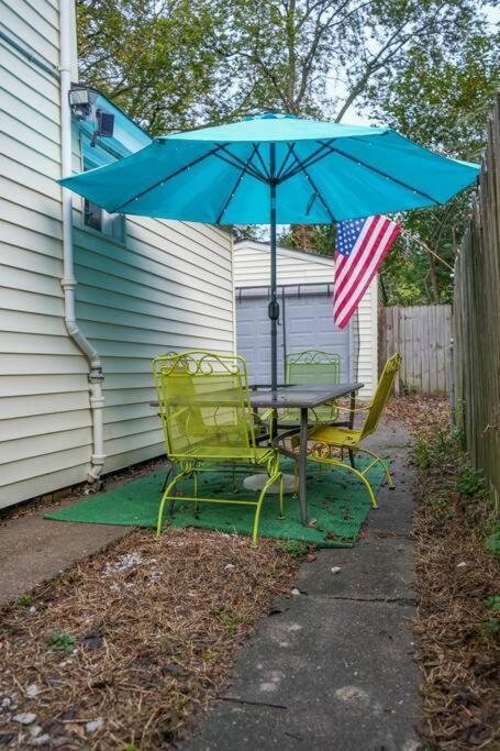 Historic Coastal Haven- Pet Friendly Fast Wi-Fi Vila Norfolk Exterior foto