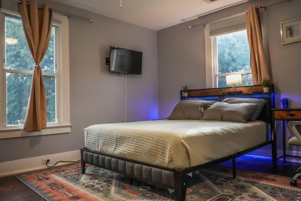 Historic Coastal Haven- Pet Friendly Fast Wi-Fi Vila Norfolk Exterior foto
